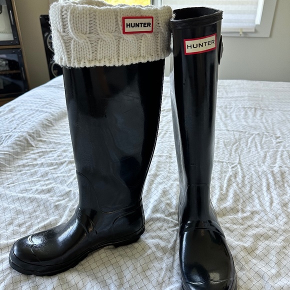 Hunter Boots - Tall Glossy with Hunter Socks - Picture 1 of 7